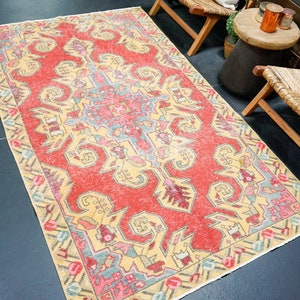 4’4 x 7’5 Vintage Oushak Rug Watermelon, Blue & Ecru