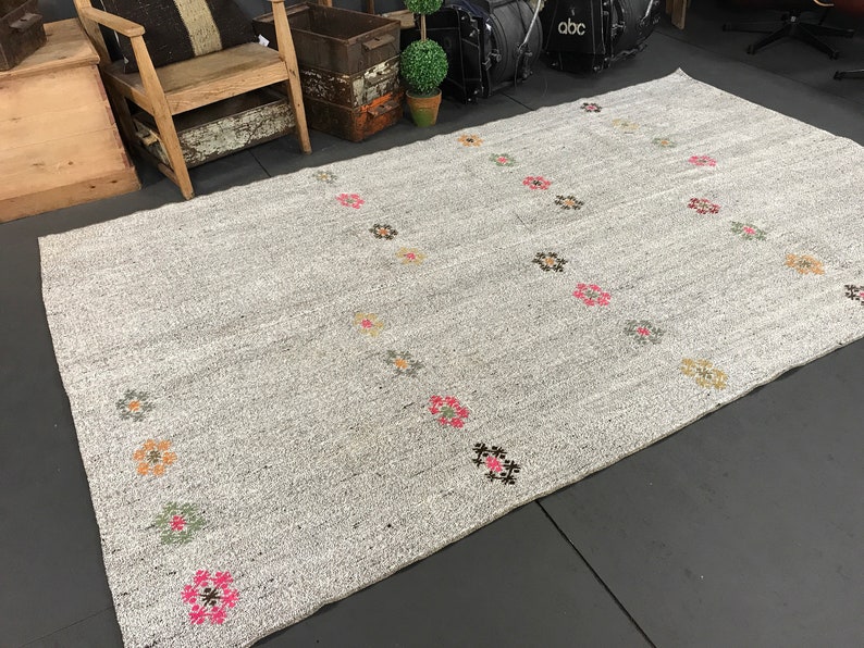 5'8 x 9'5 Turkish Kilim Rug MCM Black & White Tweed Floral Vintage Flatweave 70's Scandinavian Style image 6