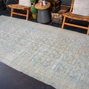 5’ x 10’7 Classic Antique Rug Sea Blue-Green + Cream SB
