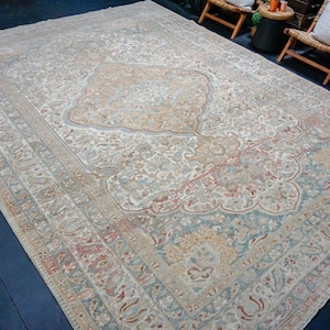 10’7 x 14’2 Classic Vintage Rug Light Blue, Camel & Cream