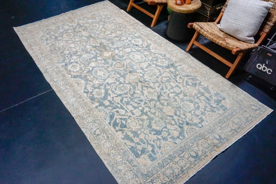 5’ x 9’11 Classic Antique Gallery Rug Muted Denim Blue, Ivory + Camel 4423