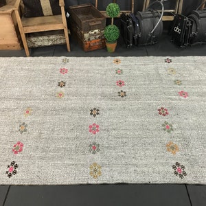 5'8 x 9'5 Turkish Kilim Rug MCM Black & White Tweed Floral Vintage Flatweave 70's Scandinavian Style image 5