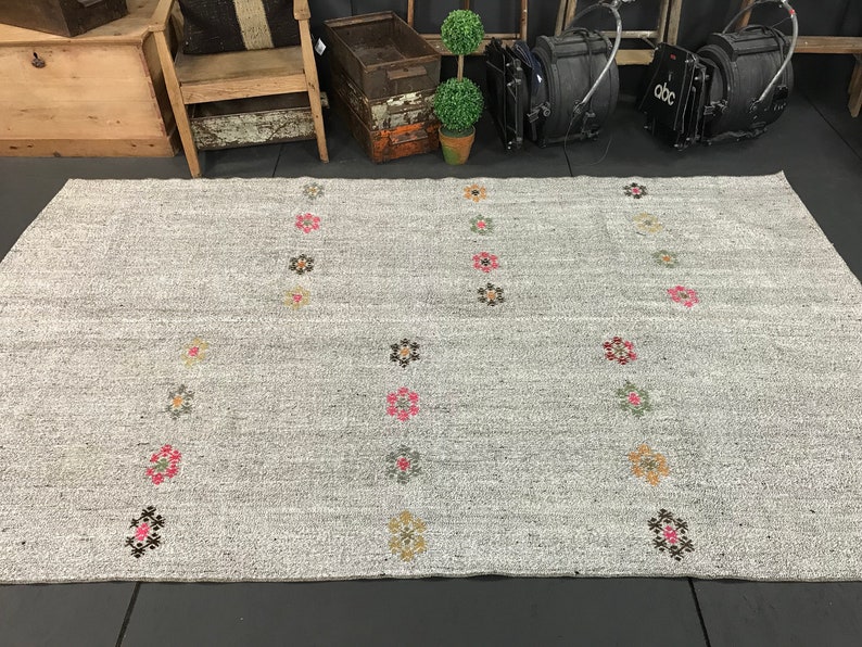 5'8 x 9'5 Turkish Kilim Rug MCM Black & White Tweed Floral Vintage Flatweave 70's Scandinavian Style image 5