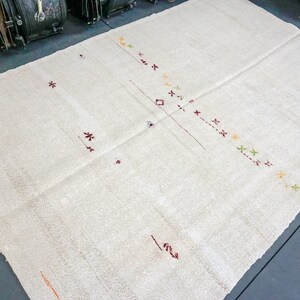 5’6 x 8’2 MCM Organic Hemp Rug Vintage Turkish Kilim White + Ecru Scandinavian Style Rug Flatweave 70&#39;s