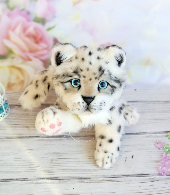 leopard cuddly toy