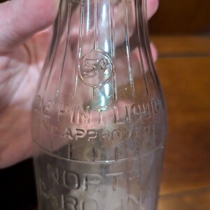 North Carolina Liquid Bottle One Pint NC Approved 5 Cent Deposit Milk Vintage afbeelding 3