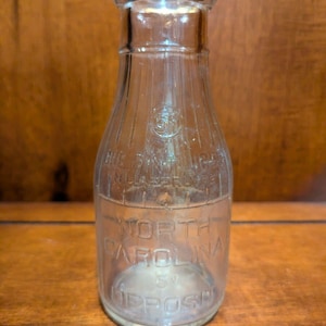 North Carolina Liquid Bottle One Pint NC Approved 5 Cent Deposit Milk Vintage afbeelding 1