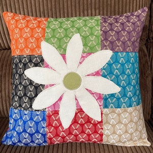 Appliqué patchwork flower cushion cover - circles