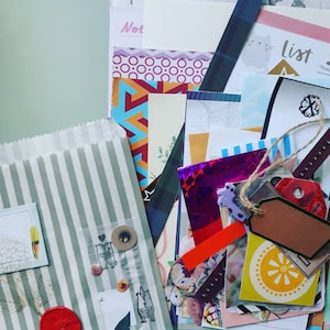 50 stuks + Happy Mail/ Journaalpakket/ Ephermapakket (50+ items). Cadeau verpakt.