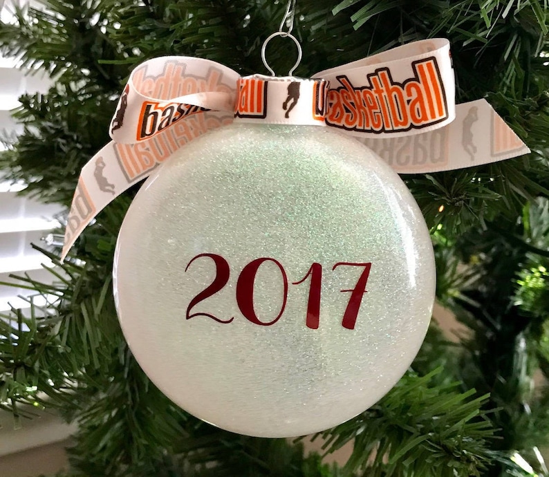 Personalized Girl Basketball Player Ornament--Large 4 M/&M Style