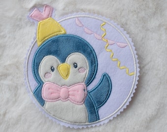 Penguin embroidery file - applique in 5 sizes