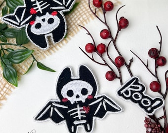 Halloween bat embroidery design