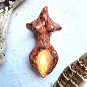 Pocket Gaia Goddess Figurine – Ceramic Mother Earth Sculpture – Divine Feminine Altar Statue –Fertility and Grounding Spiritual Gift