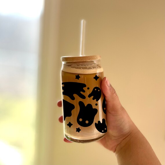 Droopy Ghosties Beer Can Glass 16oz // Cute Ghost Pattern Libbey Glass, Iced Coffee Cup, Halloween Drinkware, Spooky Season, Iced Tea Glass