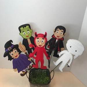 Halloween Decorations Picks, Green Monster, Vampire, Mummy, Witch and a Devil