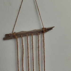 Percha de pared de madera flotante