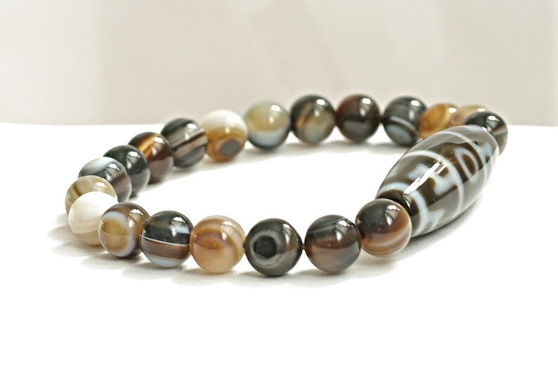 Dzi Bead Bracelet 3 Eye Dzi Bead With 8mm Botswana Agate Etsy