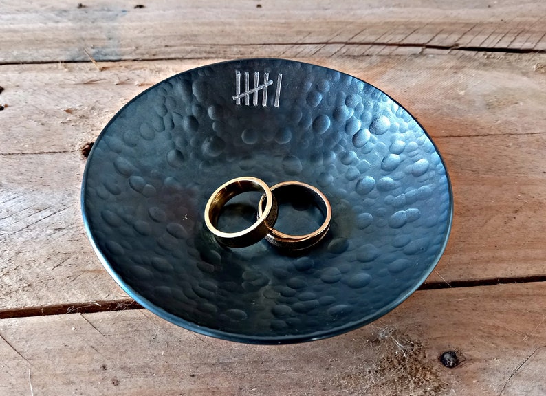 6th Wedding Anniversary. 4'' Handmade Wrought Iron Bowl. 6 TALLY MARKS. Wedding Anniversary GIFT image 1