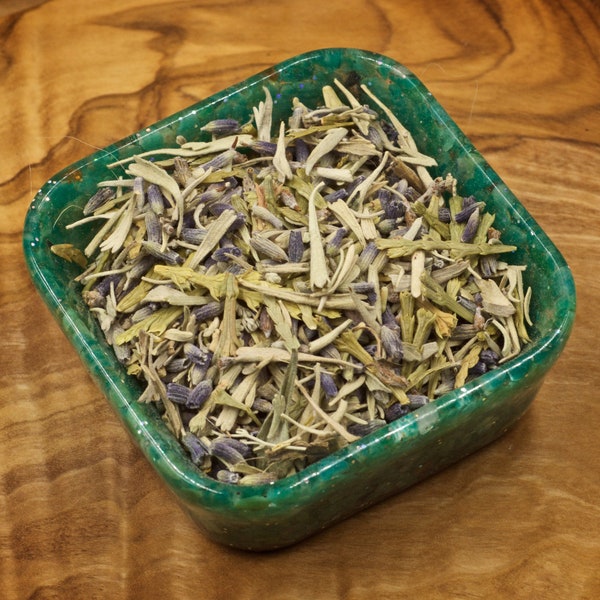 White Sage, Cedar and Lavender Smudge Mix | White Sage Leaves | Cedar Leaves | Lavender Flowers | DIY Sage Smudge | Apothecary Herbs