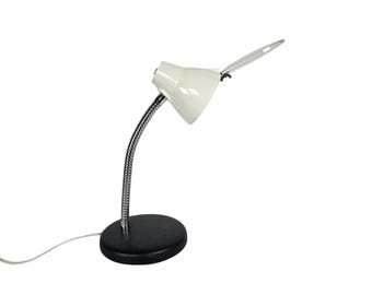 Big Eye table lamp - American - magnifying lamp - flexible neck - 3rd quarter 20th century