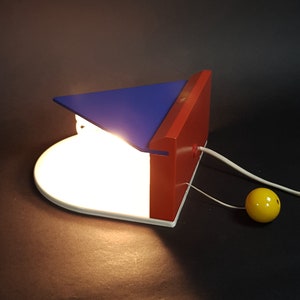 Ikea Sweden | Memphis Milano style | wall lamp | Ettore Sottsass | 80's