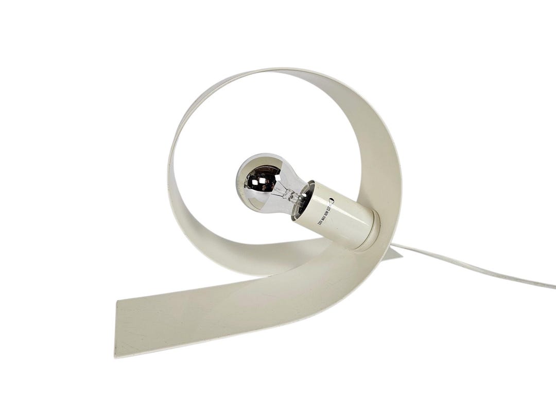 Massive - Made in Belgium - Looping Lamp - Table Lamp - White Lacquered ...