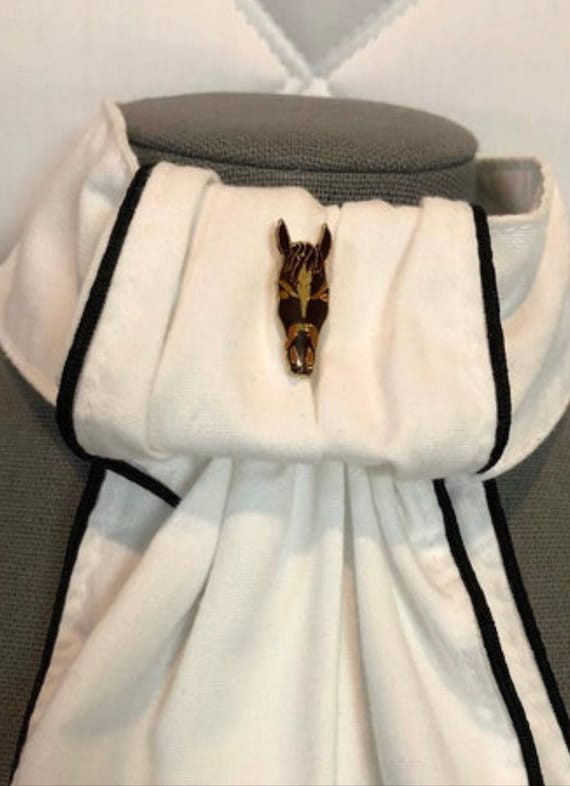 Dressage stock tie pin Gem