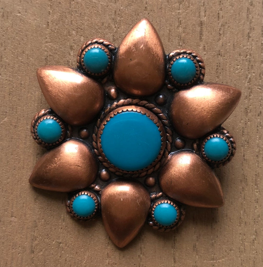 stock tie and pin