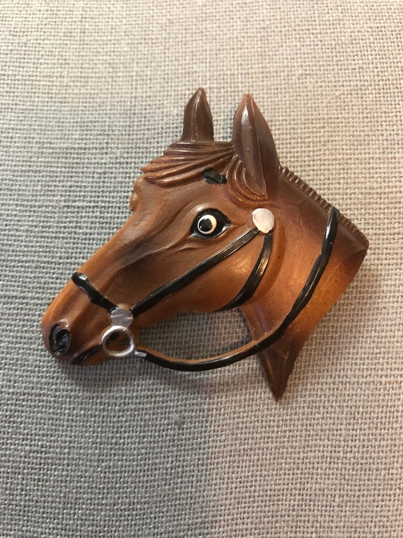 Horse head pin plastic, Vintage