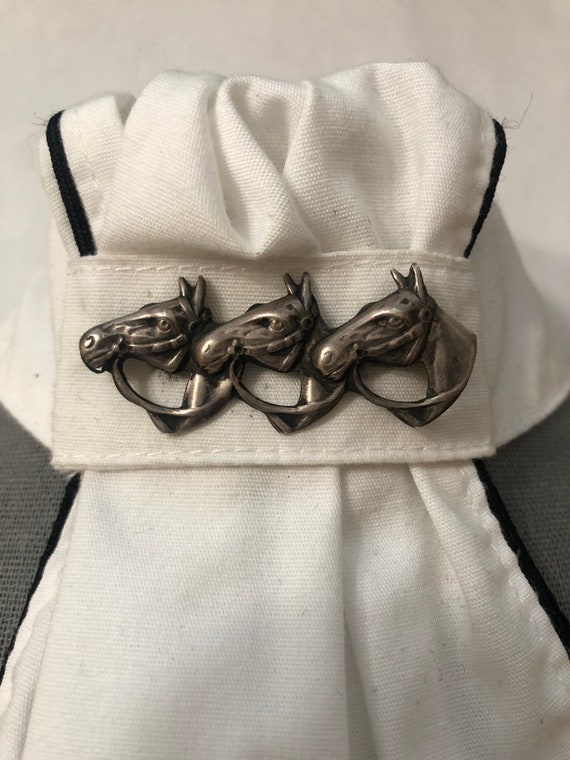 stock tie and pin