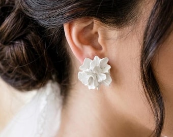 WHITE CARNATION EARRINGS