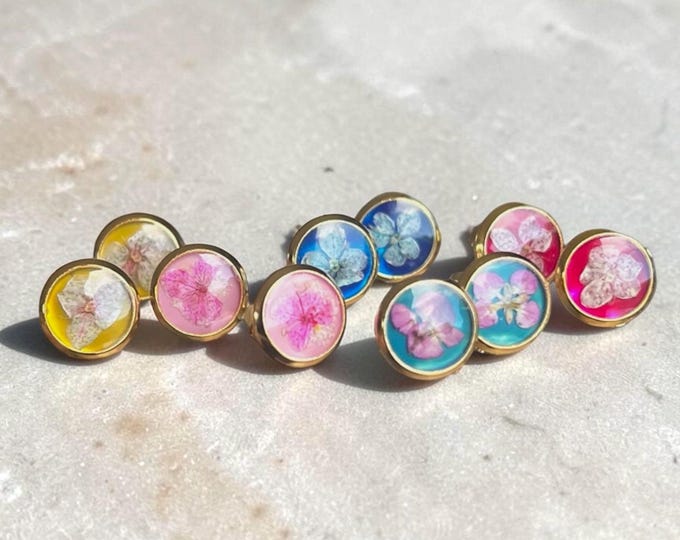 BUTTON EARRINGS