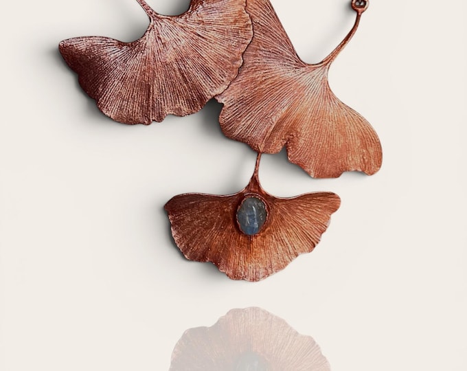 GINKGO NECKLACE