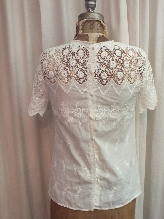 Beautiful White Lace and Embroidered Blouse/Top S… - image 6