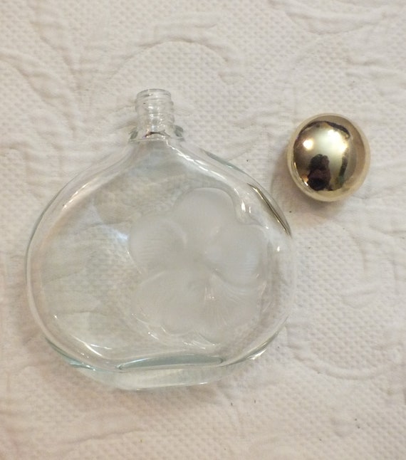 Vintage Nina Ricci Perfume Bottle Frosted Flower … - image 3