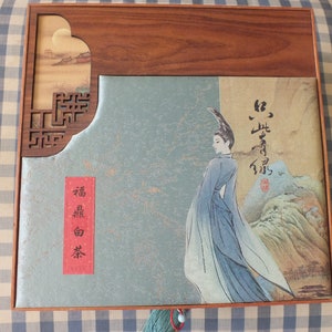 Large Chinese Jewelry Box with Beautiful Woman at Sea