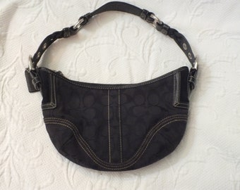 Vintage Classic Coach Bag in Black Shoulder Bag - Designer Bag