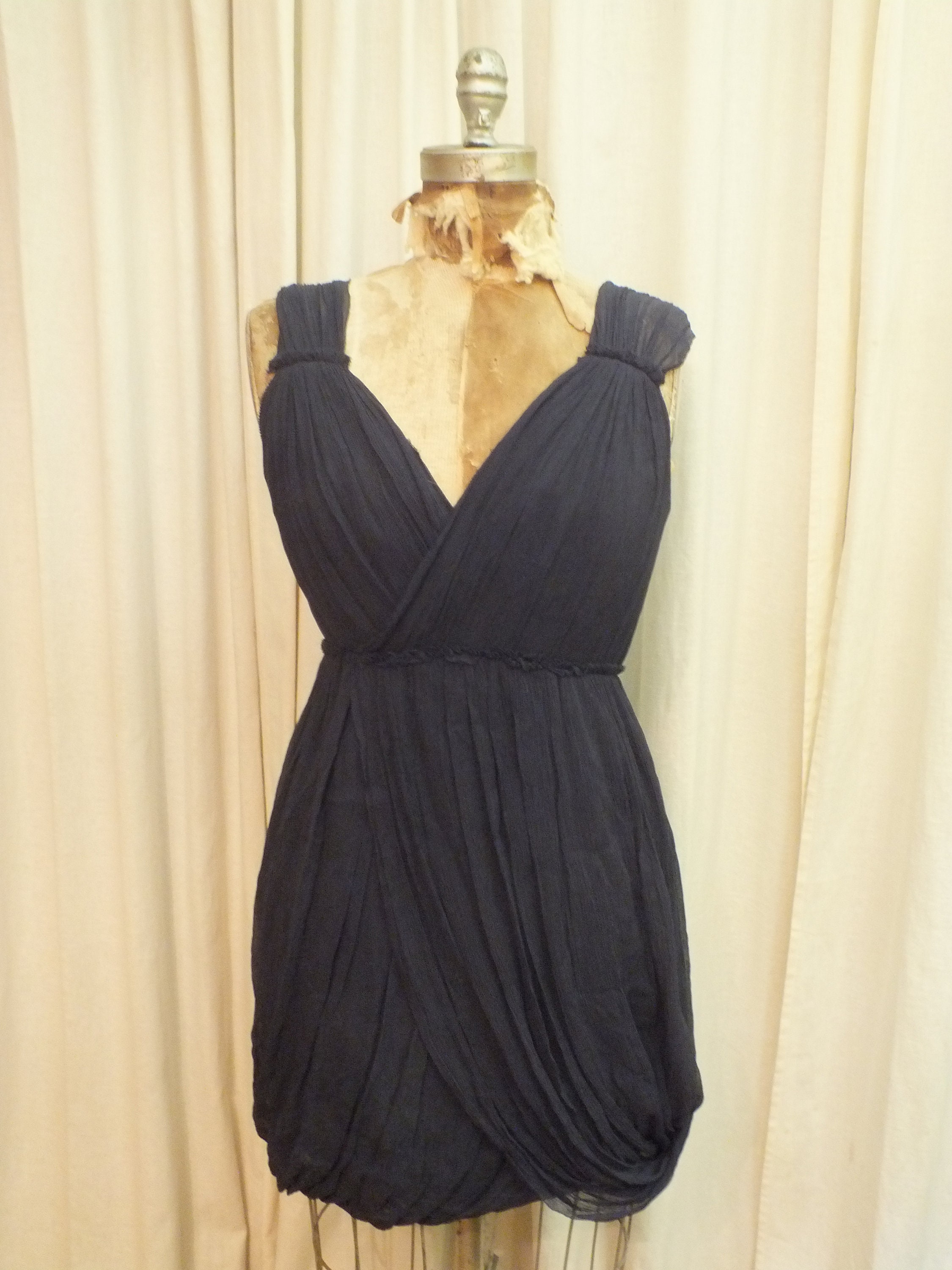 vera wang lavender label cocktail dress Vera Wang Lavender Label Cocktail Party Dress Women's 4 Silver Pockets Ruffles