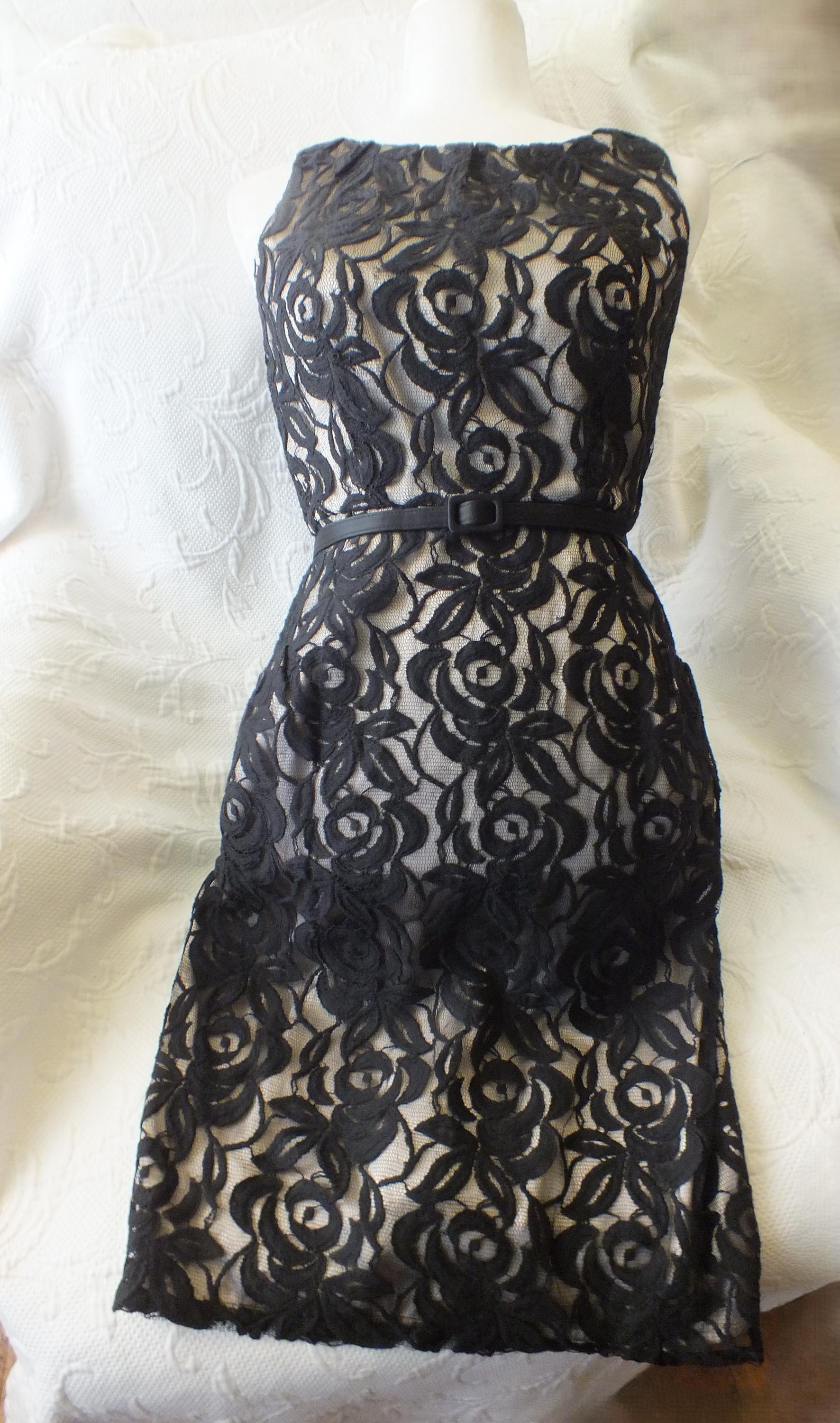 Vintage Black Lace Cocktail Dress With Belt and Side Pockets by