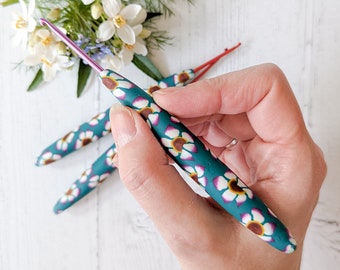 Ellipse crochet hook size 2mm or 3mm