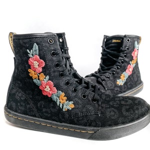 PDF DIGITAL Pattern Floral Boots DIY Thread Unraveled Embroidery Pattern Embroidered Shoes Fall canvas image 2