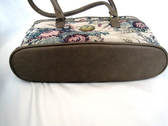 Set of Two (2) Tapestry Ladies Handbags - image 5