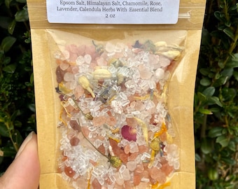 Botanical Bath Soak: Epsom & Himalayan Salts with Dried Flowers