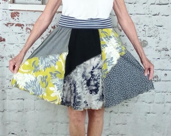 Falda de camiseta reciclada: ropa boho, talla LG de mujer, cintura de yoga.