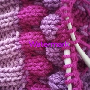 Phone Wallpaper | Knitted Stitches on Needle | Iphone Home Screen Background | Instant Download | Phone Wallpaper (digital)
