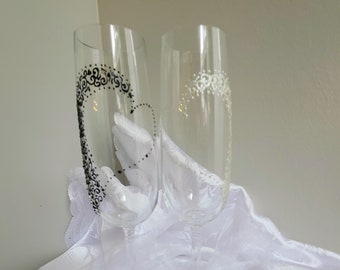 Wedding Champagne Glasses, Champagne Flutes Personalized glasses,Toasting Flutes Wedding Set, Wedding Glasses for Bride and Groom, Flute Set