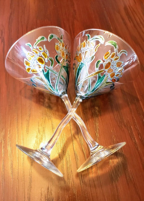 Set of 2 ,martini Glasses Hand Painted Sunflower,christmas Gift,birthday  Present,gift Idea,martini Party Glass,fancy Martini Glass,sunflower 