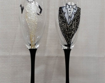 Mr&Mrs Toasting Wedding glasses, Personalize your  own Champagne glasses, Wedding flutes set, Hand painted glasses, Wedding gift