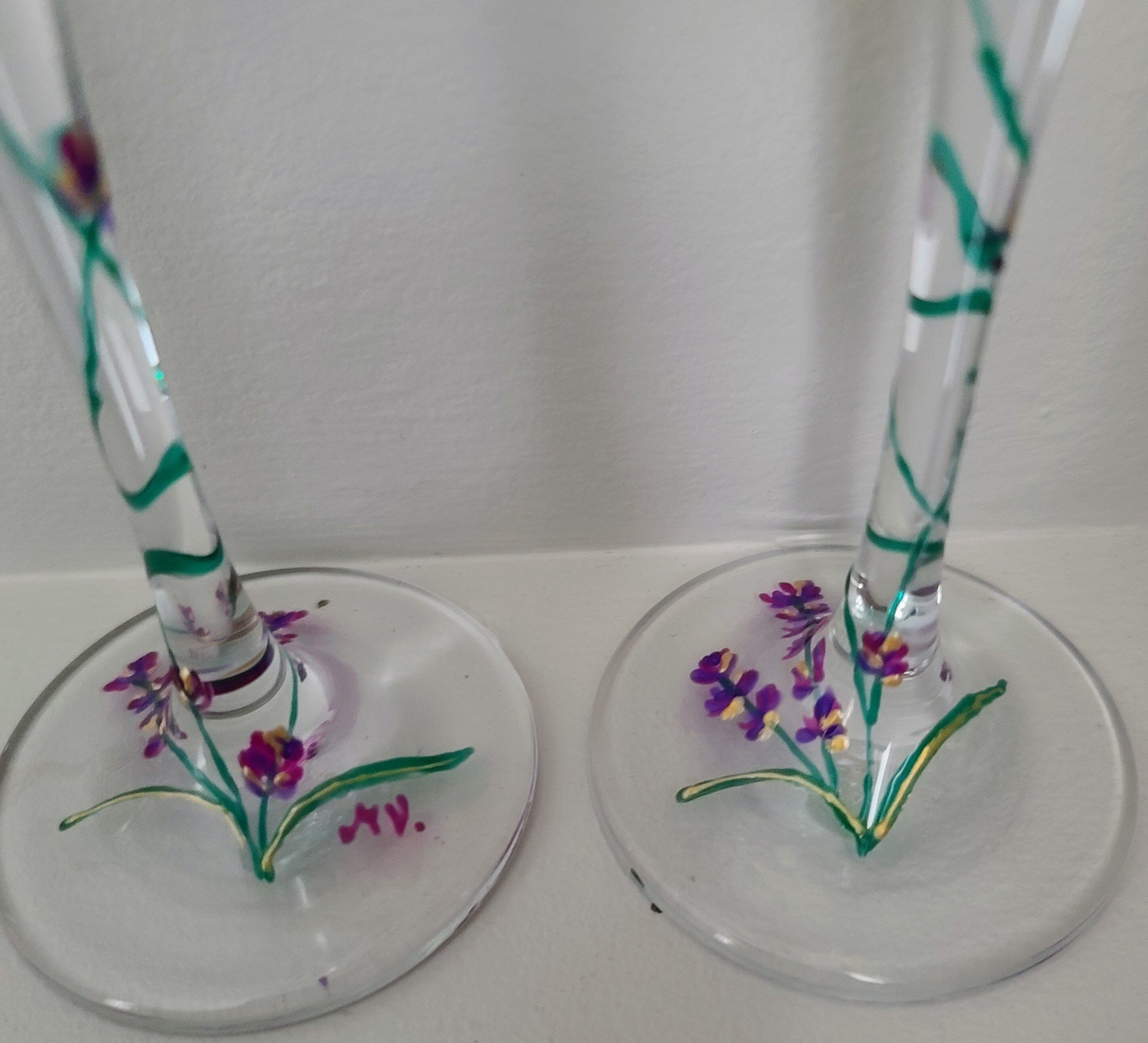 Hand Painted Long Stem Wine Glass. Divine Hats, Wraps, Leopard Dress &  More Theme. - STV Designs