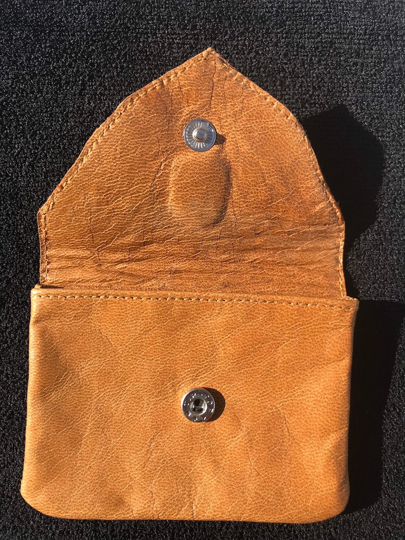 LeatherOpal pouch T104